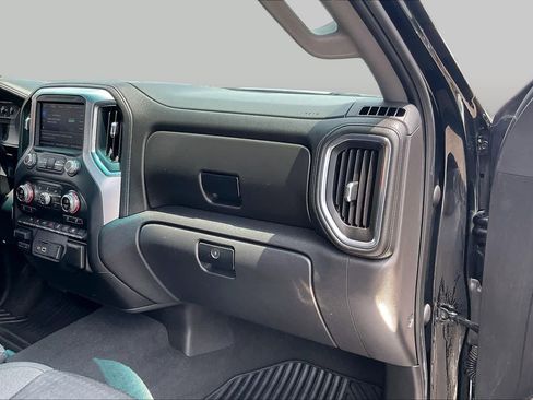 Used 2021 GMC Sierra 1500 SLE w/ Preferred Package RWD image 16