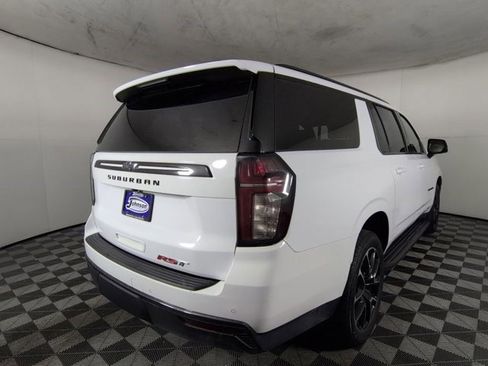 Certified 2022 Chevrolet Suburban RST w/ Luxury Package AWD/4WD image 7
