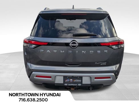 Used 2022 Nissan Pathfinder Platinum image 17