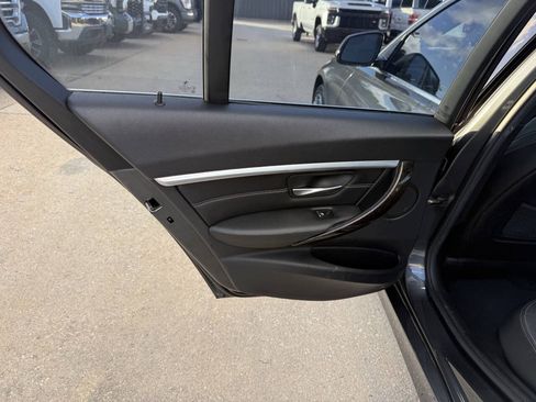 Used 2017 BMW 330i Sedan RWD image 14