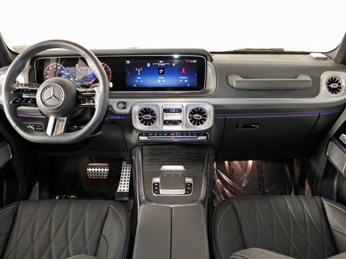 Certified 2025 Mercedes-Benz G 550 image 17