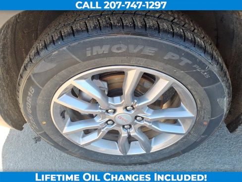 Used 2024 GMC Terrain SLT image 9