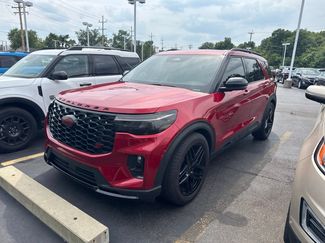 Used 2025 Ford Explorer ST w/ Sun And Sound Package AWD/4WD video 1