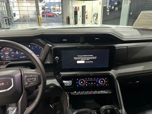 Used 2026 GMC Sierra 2500 AT4 AWD/4WD image 24