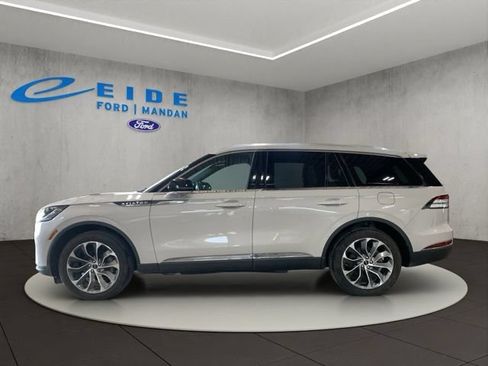 Used 2025 Lincoln Aviator Reserve w/ Illumination Package AWD/4WD image 9