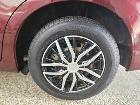 Used 2014 Honda Civic LX image 32