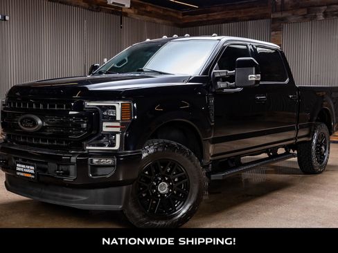 Used 2022 Ford F250 Lariat w/ Black Appearance Package image 4