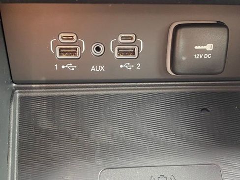 New 2025 Jeep Grand Cherokee Laredo X w/ Luxury Tech Group I AWD/4WD image 23