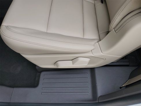 Certified 2023 Lincoln Aviator 2WD w/ Premium Package image 13