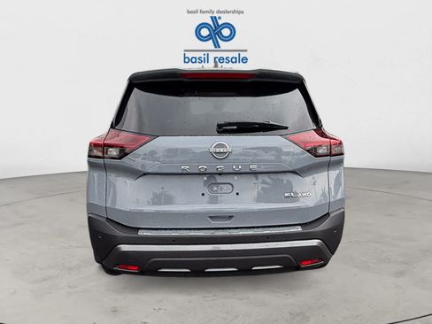 Used 2023 Nissan Rogue SL w/ SL Premium Package AWD/4WD image 5