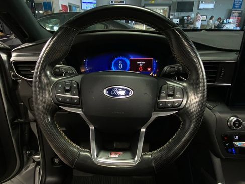 Used 2020 Ford Explorer ST w/ Premium Technology Package AWD/4WD image 22