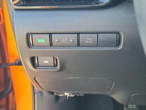 Used 2021 Nissan Sentra SR FWD image 20