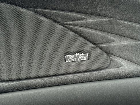 Used 2025 Lexus RX 450h AWD w/ Luxury Package image 21