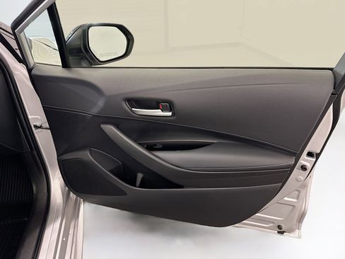 Used 2025 Toyota Corolla Hatchback image 33