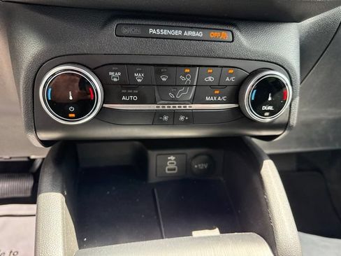 Used 2025 Ford Escape ST-Line AWD/4WD image 13