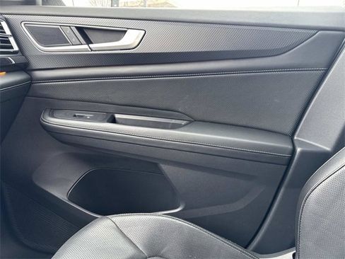 Used 2024 Volkswagen Atlas Cross Sport SEL R-Line image 22