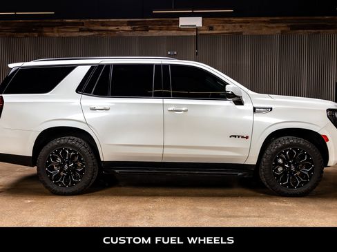 Used 2023 GMC Yukon AT4 image 10