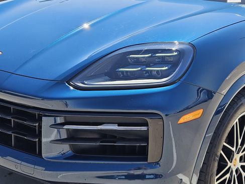 Certified 2024 Porsche Cayenne S AWD/4WD image 12