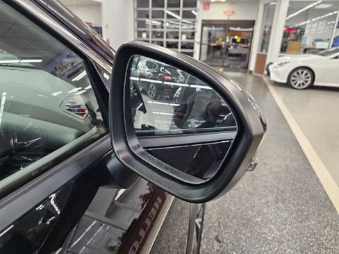 Used 2021 Nissan Rogue SV image 31