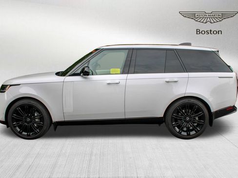 Used 2025 Land Rover Range Rover SE AWD/4WD image 6