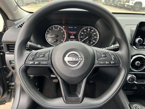 Certified 2024 Nissan Sentra S FWD image 8