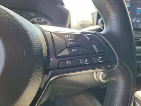 Used 2025 Nissan Altima 2.5 S FWD image 23