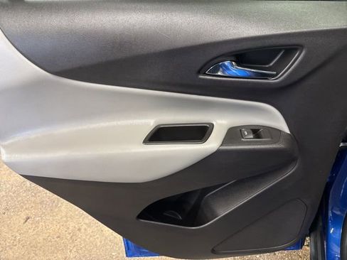 Used 2019 Chevrolet Equinox LT w/ Sun & Navigation Package AWD/4WD image 20