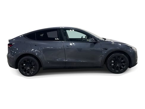 Used 2023 Tesla Model Y Long Range AWD/4WD image 7
