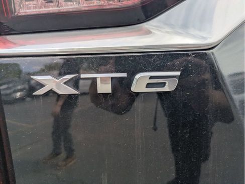 Used 2022 Cadillac XT6 Premium Luxury AWD/4WD image 7