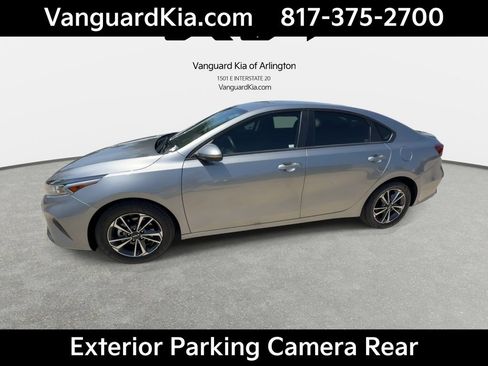 Certified 2024 Kia Forte LXS FWD image 5