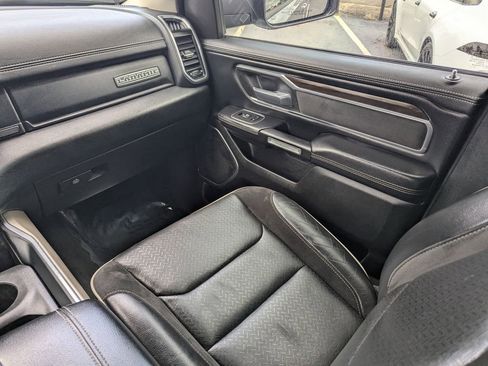 Used 2022 RAM 1500 Laramie AWD/4WD image 11