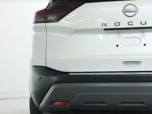 Certified 2023 Nissan Rogue SV w/ SV Premium B Package AWD/4WD image 44