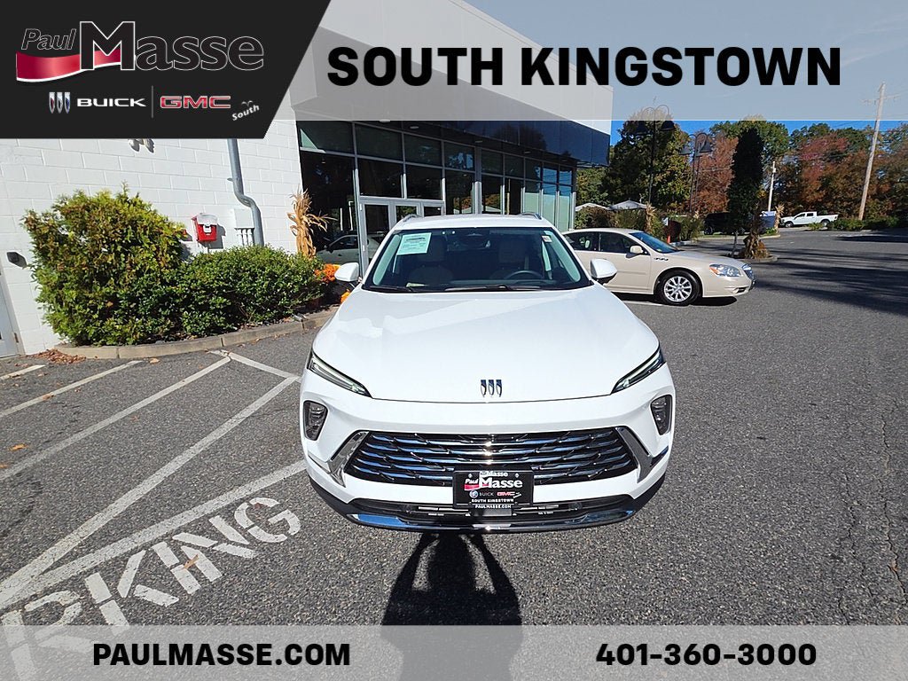 Used 2025 Buick Envision Preferred AWD/4WD image 2