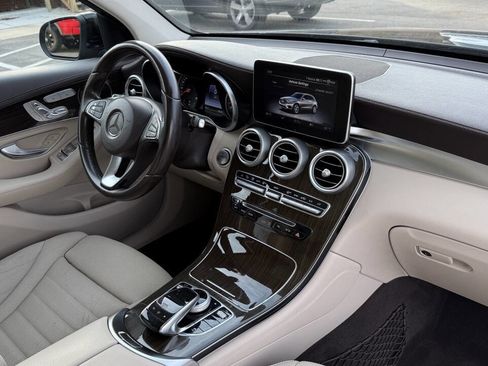 Used 2016 Mercedes-Benz GLC 300 4MATIC image 19