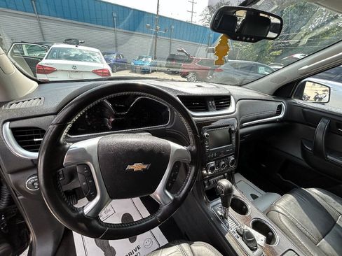 Used 2015 Chevrolet Traverse LT AWD/4WD image 5