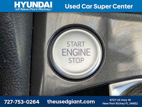 Used 2023 Volkswagen Tiguan SE image 39