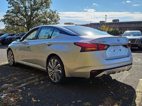 New 2025 Nissan Altima 2.5 SL image 4