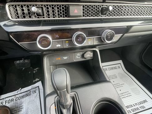 Used 2023 Honda Civic LX image 18