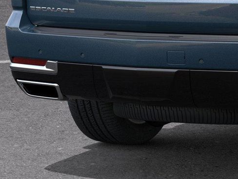 New 2026 Cadillac Escalade Luxury w/ LPO, Floor Liner Package image 15