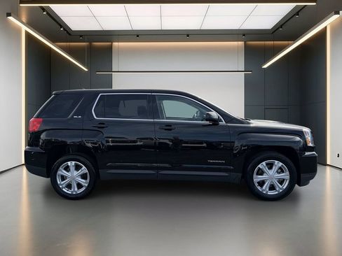 Used 2017 GMC Terrain SLE FWD image 7