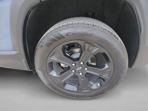 Used 2025 Chevrolet Equinox LT w/ Convenience Package II FWD image 9
