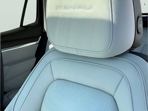 New 2026 GMC Terrain Denali AWD/4WD image 30