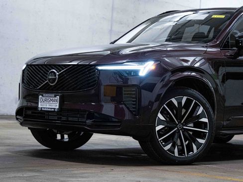 New 2026 Volvo XC90 T8 Ultra w/ Protection Package Premier image 2