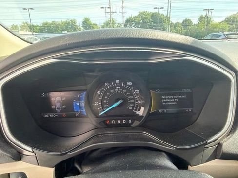 Used 2019 Ford Fusion SEL FWD image 21