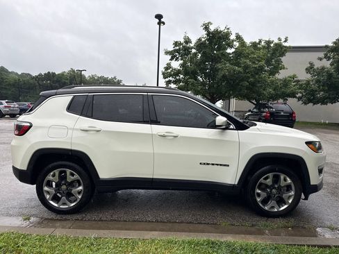 Used 2018 Jeep Compass Limited AWD/4WD image 4