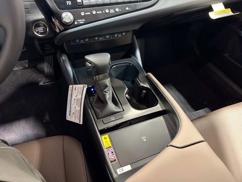 New 2025 Lexus ES 350 w/ Premium Package image 26