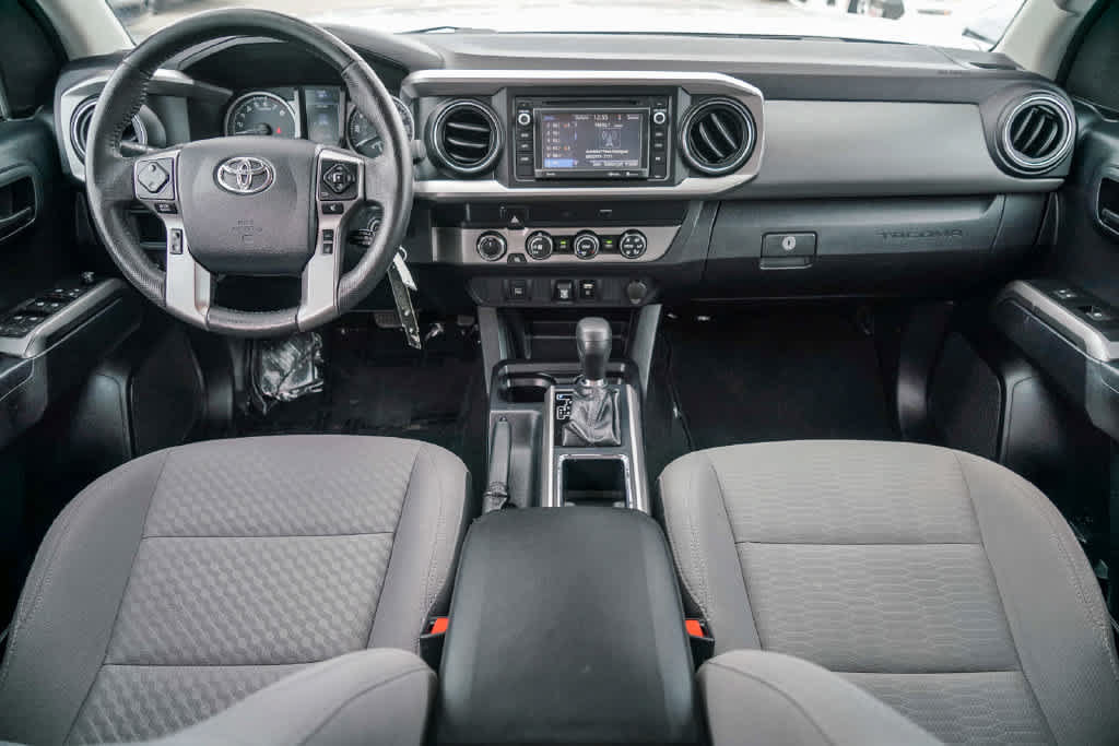 Used 2019 Toyota Tacoma SR5 AWD/4WD image 11