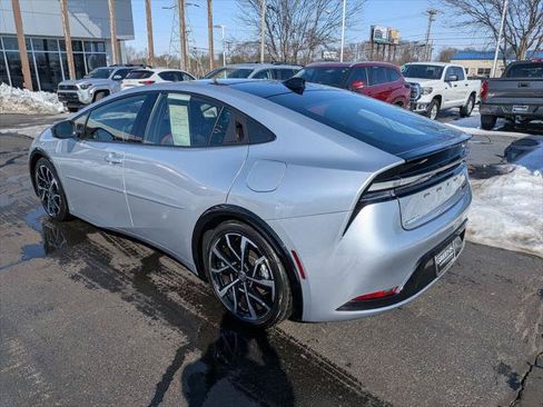 Certified 2024 Toyota Prius Prime FWD image 5