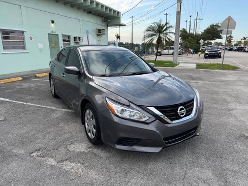Used 2018 Nissan Altima 2.5 S w/ S Convenience Package FWD image 12