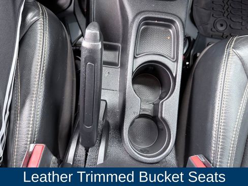 Used 2014 Jeep Wrangler Unlimited Rubicon image 34